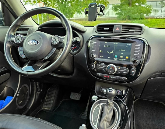 Kia Soul cena 47000 przebieg: 46600, rok produkcji 2016 z Szczytna małe 46